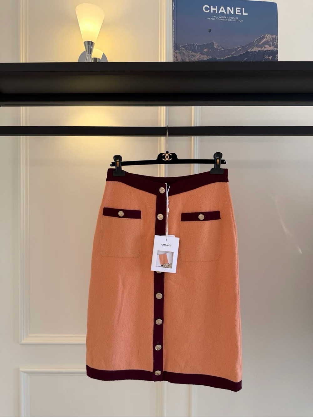 🚩steal CHANEL Peach Pencil Skirt with Burgundy Trim and Gold Buttons